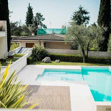 Casa Chiara Villa Gardone Riviera Bagian luar foto