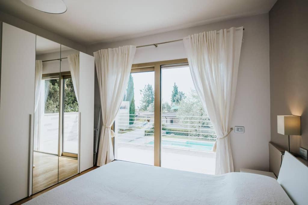 Casa Chiara Villa Gardone Riviera Bagian luar foto